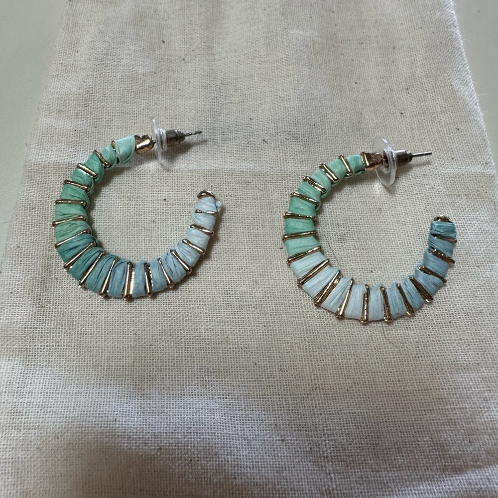 Teal Ombré Wrapped Open-Hoop Earrings—⭐️3 for $20⭐️